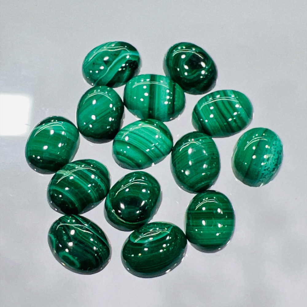 High Quality Natural Malachite 7x9mm Oval Cabochon Wholesale Lot Natural Crystal Stones Gemstone Cabochon Manufacturer
