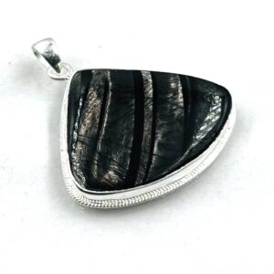Hypersthene Gemstone Silver Pendent Wholesale Silver Pendants Nature-Inspired Designs Fashion Jewelry Pendants