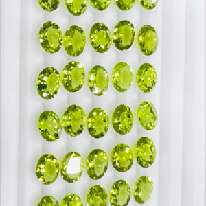 Natural High Quality Eye Clean Green Peridot Loose Gemstone Cut Stone 7x9mm Oval Shape Factory Price Bulk Sale